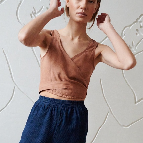 Linenfox Soja Wrap Linen Top – Mocha Mousse - L - Picture 2 of 6